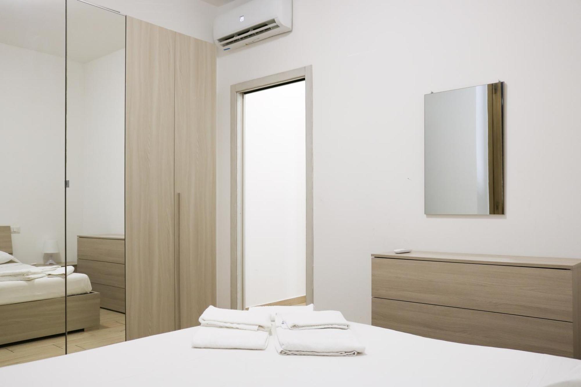Along The Canal Smart Flat Naviglio - 4 People 코르시코 외부 사진