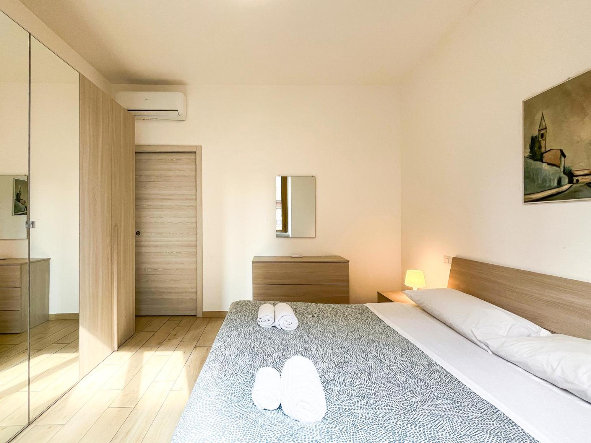 Along The Canal Smart Flat Naviglio - 4 People 코르시코 외부 사진