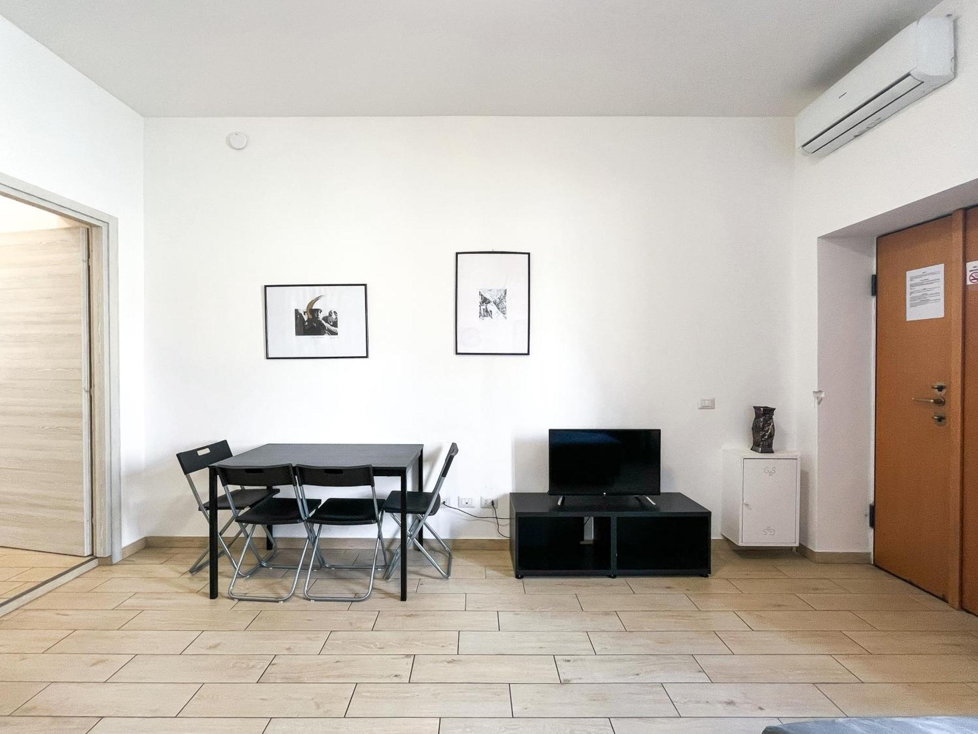 Along The Canal Smart Flat Naviglio - 4 People 코르시코 외부 사진